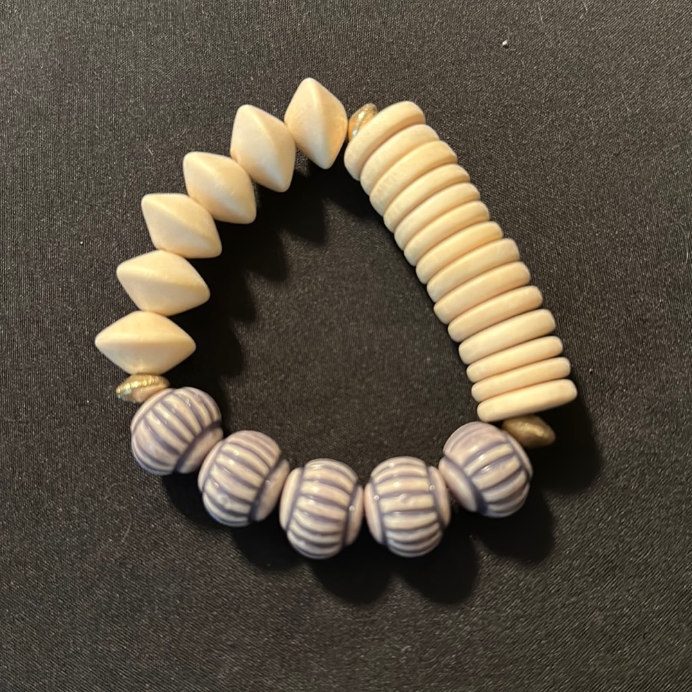 NWOT Handmade Blue wooden beaded bracelet.